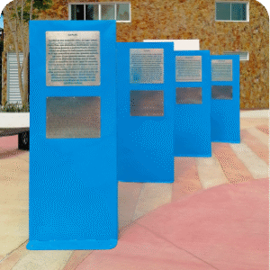 Mamparas y señaléticas